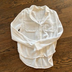 Cloth and stone button down shirt in size S